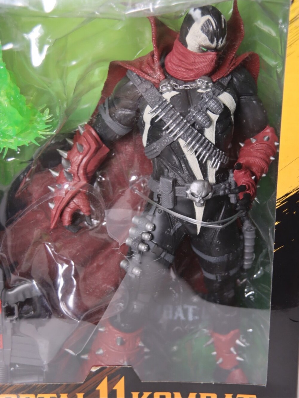 12" Commando Spawn Action Figure - Picture 2 of 6